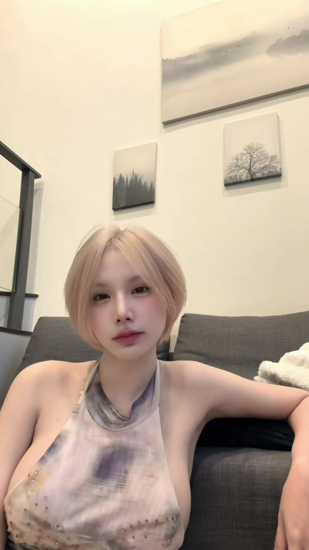 @คุณอีฟที่ผมสั้นสั้น