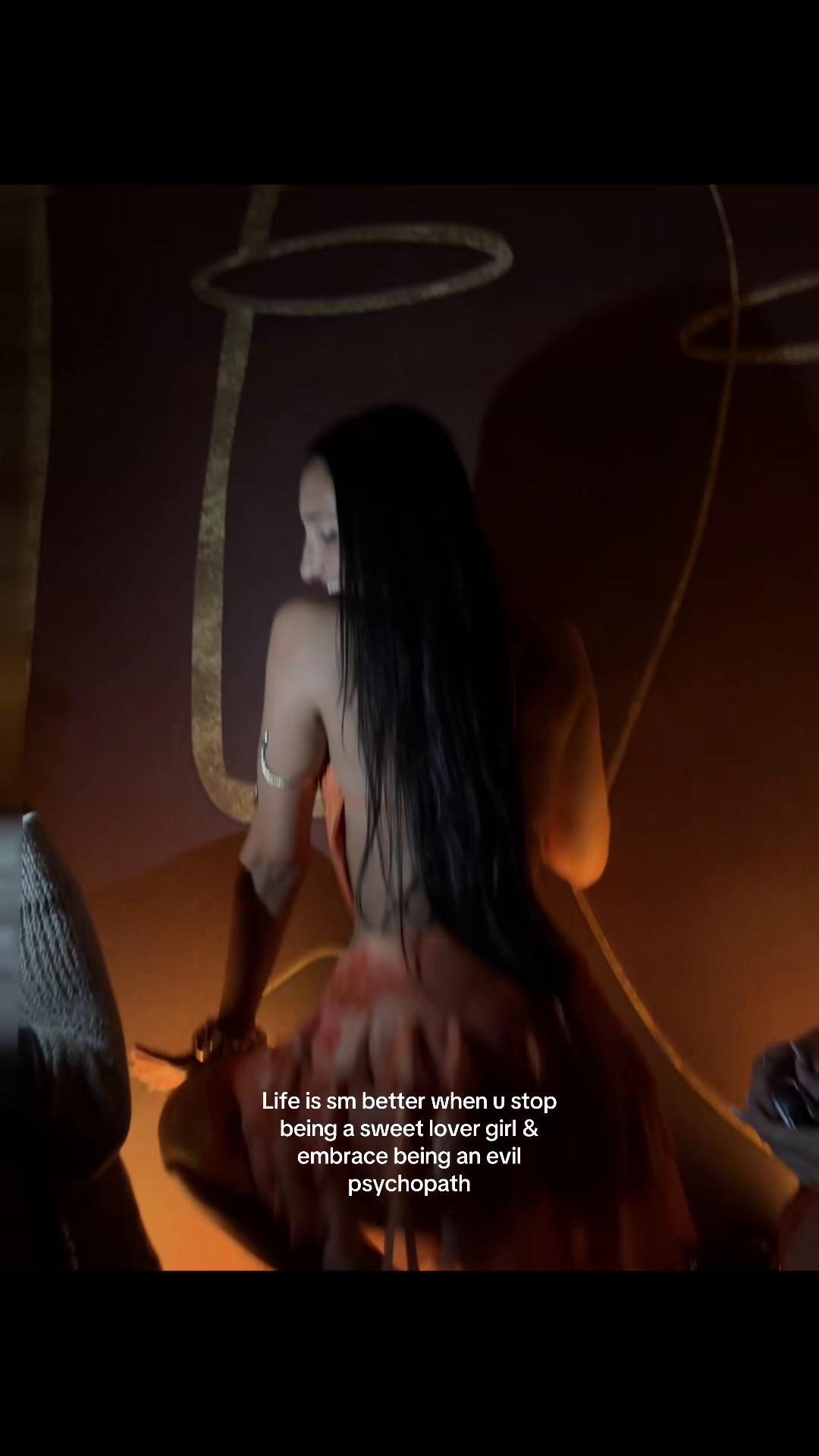 @aripooyaa