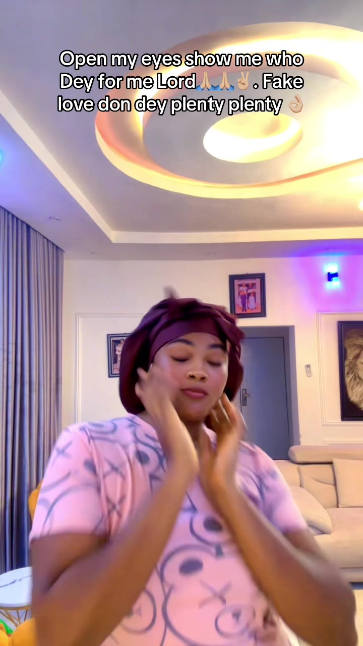 @Eunikamhairempire