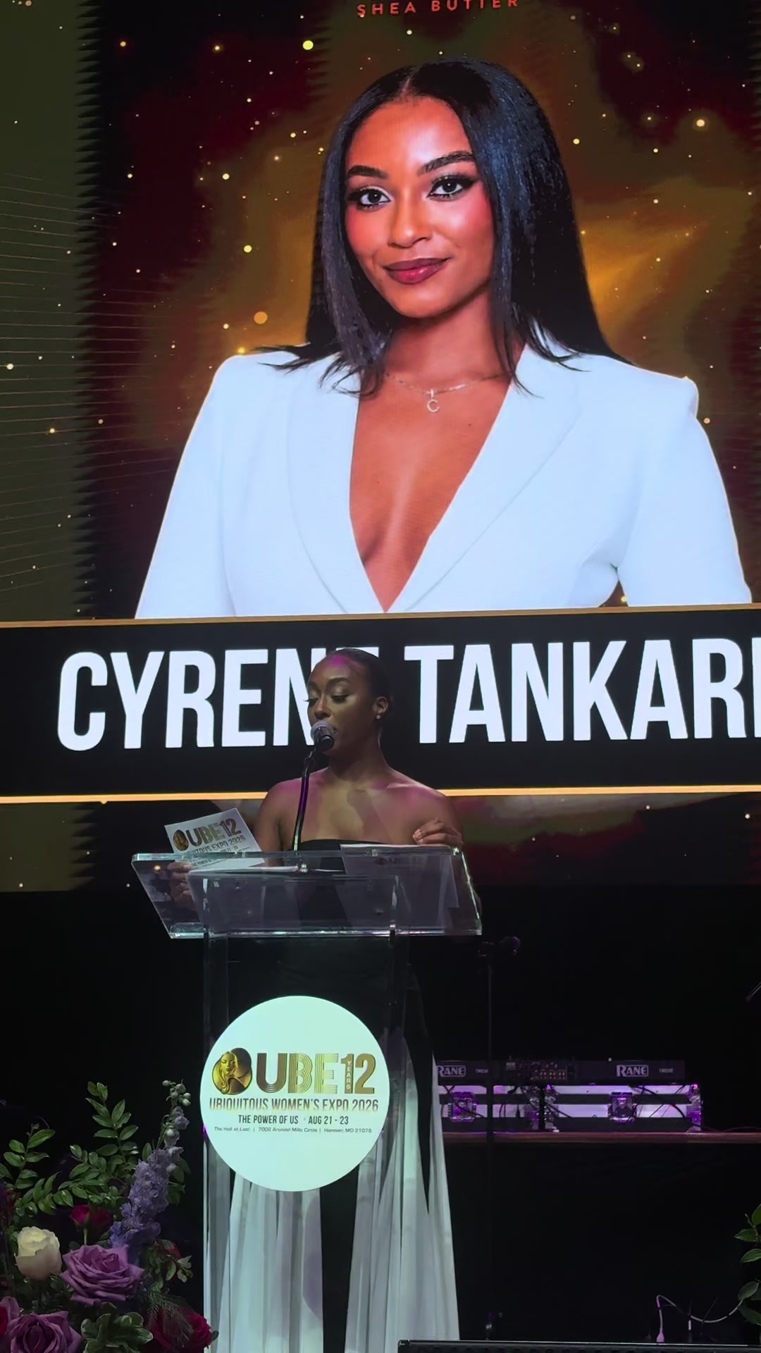 @cyrenelovette