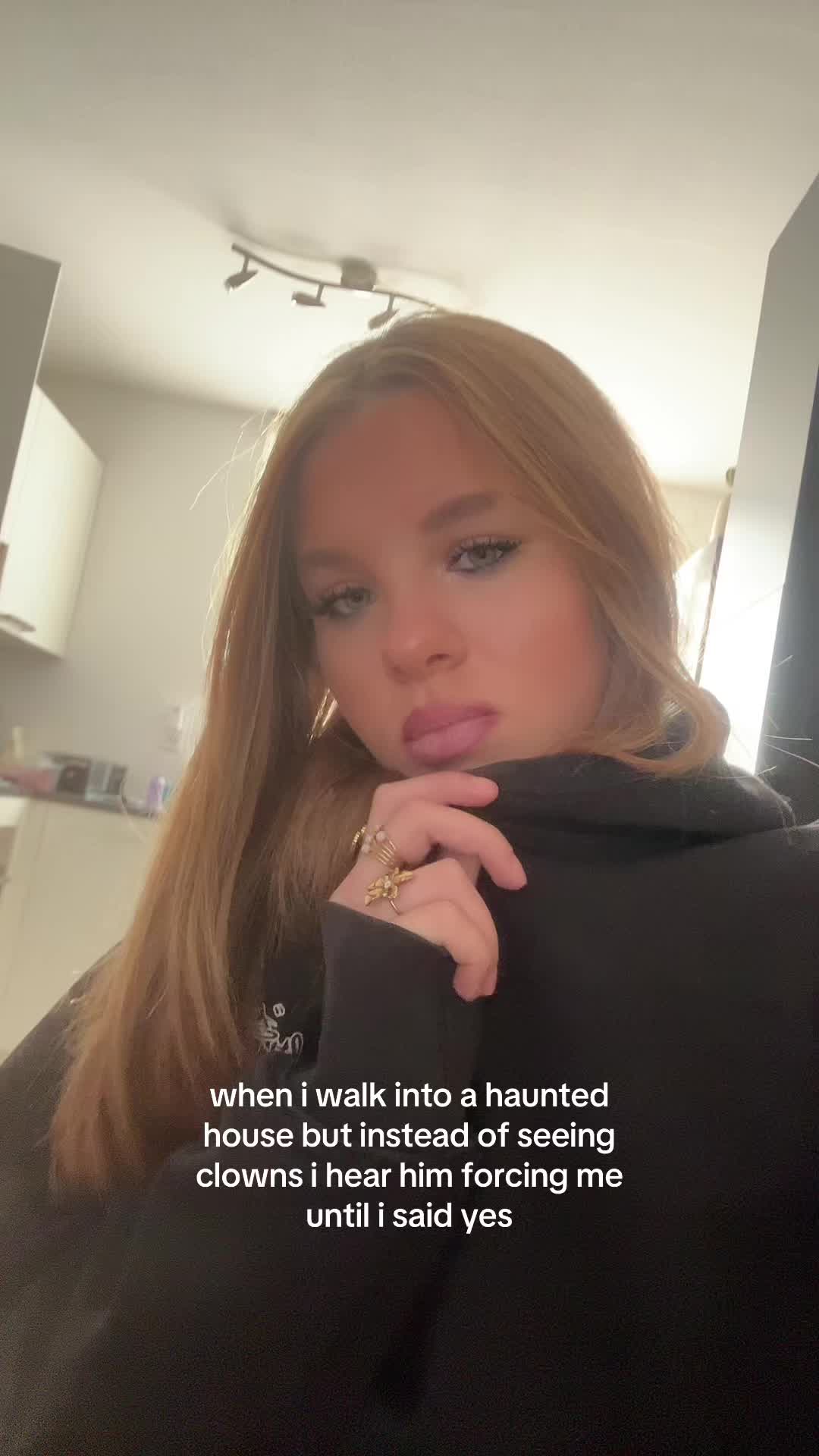 @👤