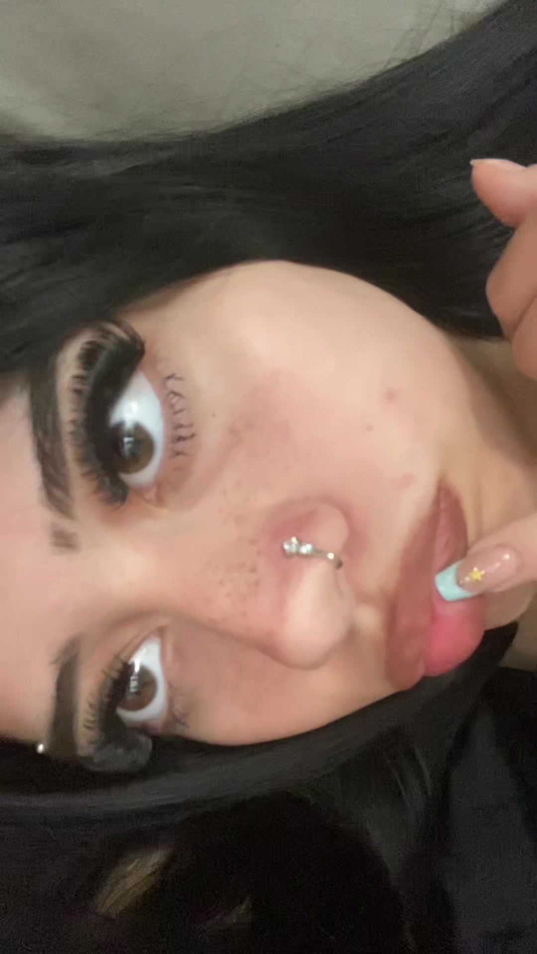 @️