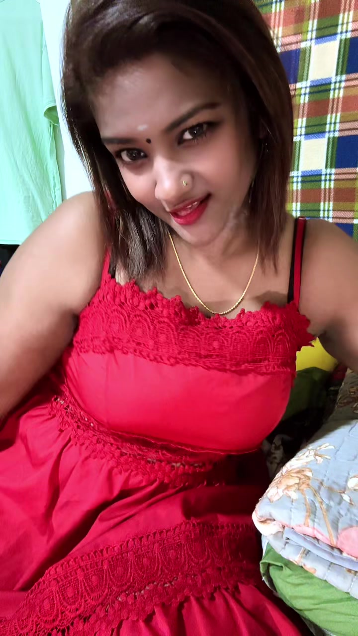 @Malini🖤💚✨🌻