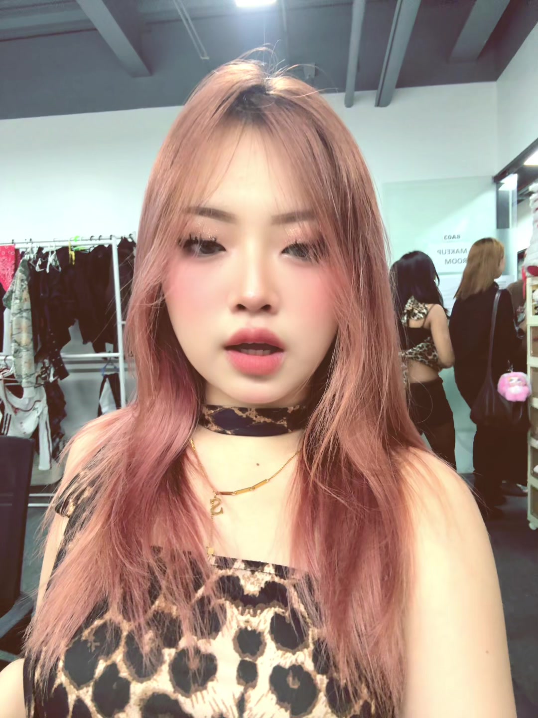 @Sofhia