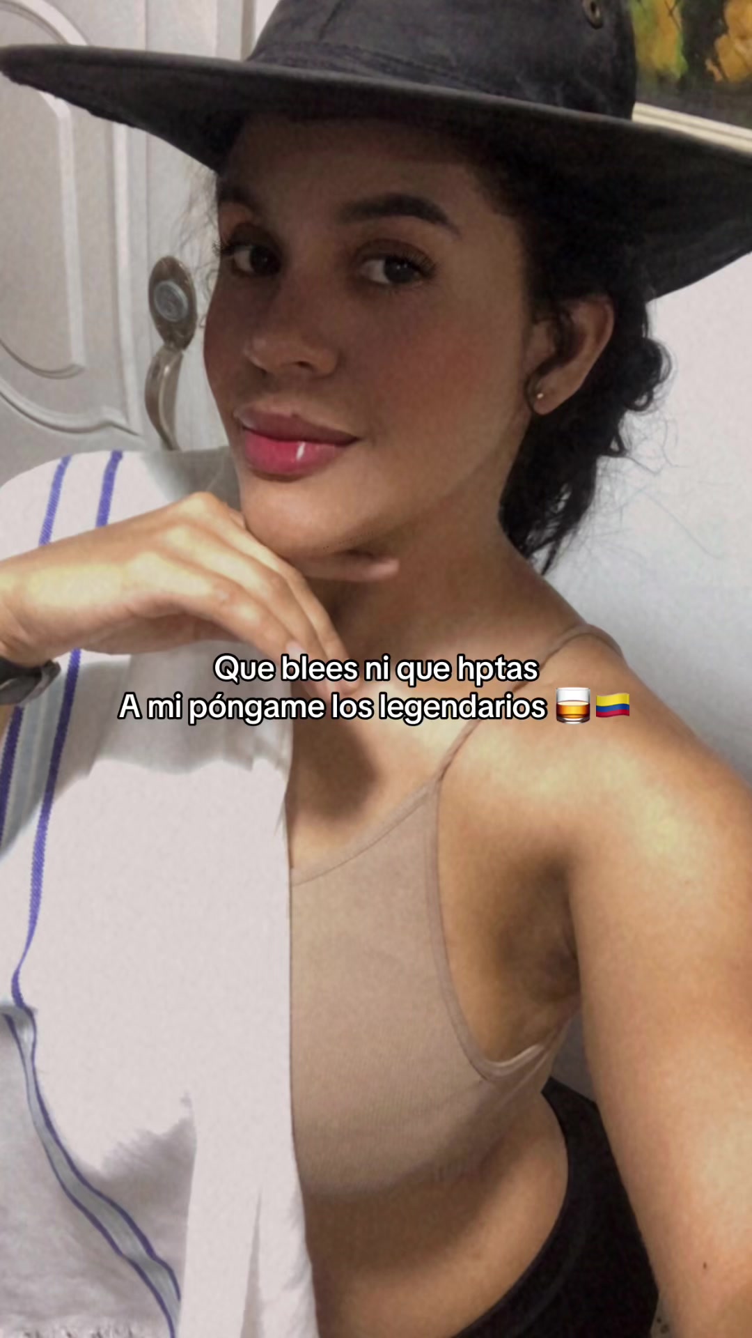 @&bull;Martina Martin&bull; te sigue