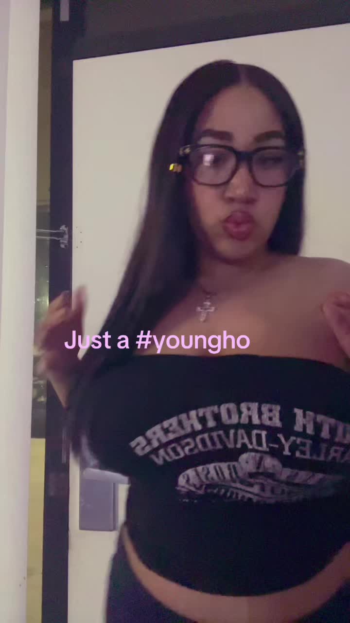 @shanndagoat_