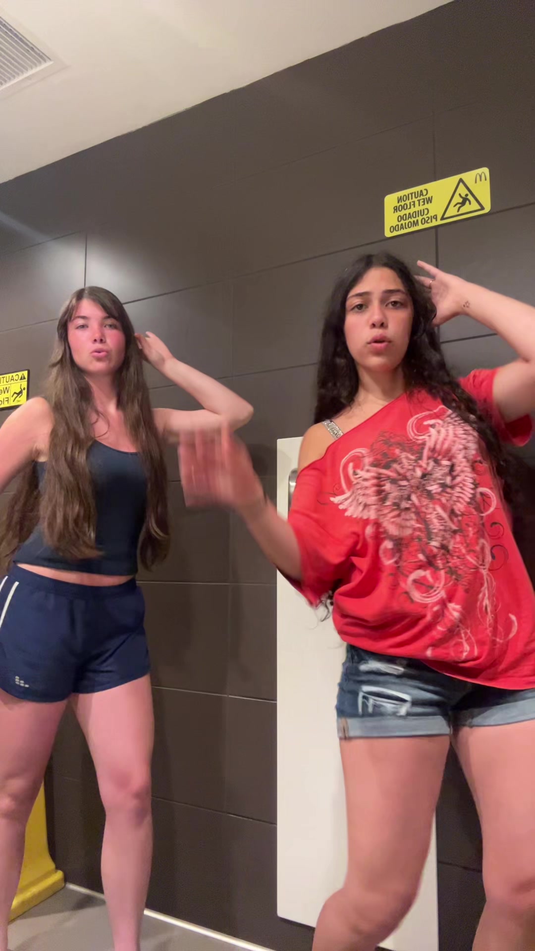 @Mari
