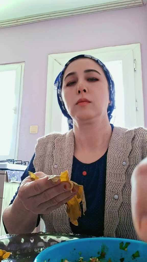 @Suna Karipoglu