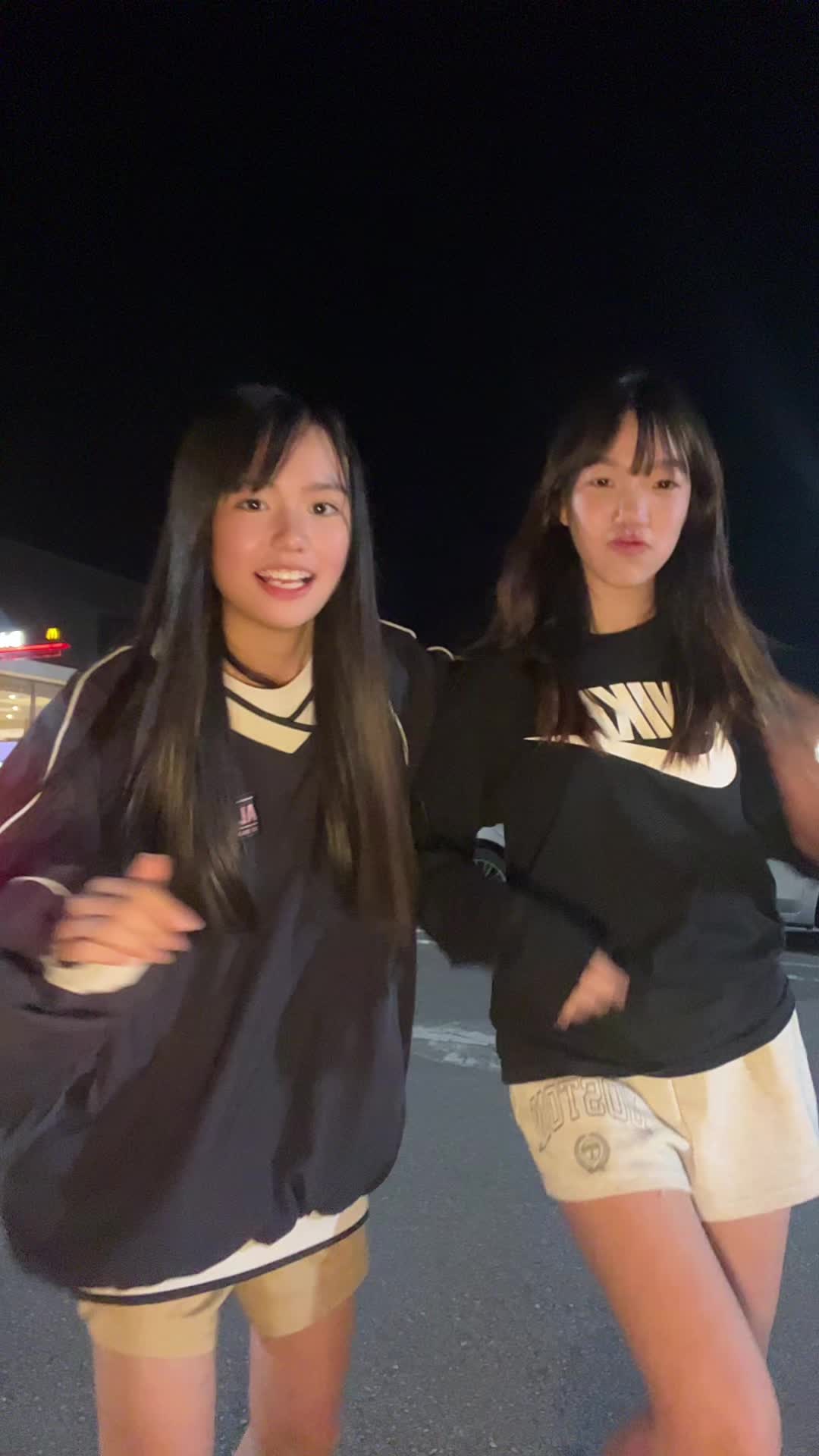 @アヤカ