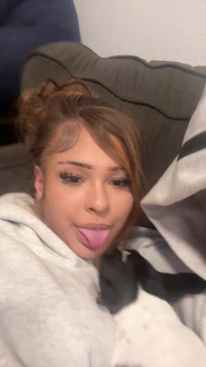 @🧟
