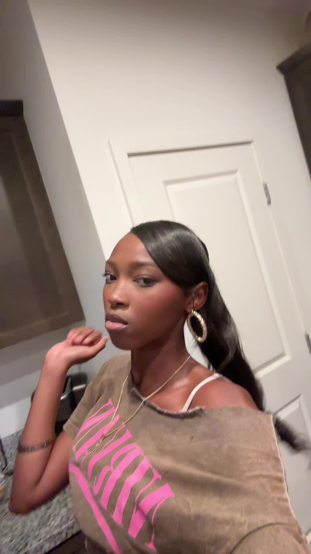 @Pyt_kylieeeee