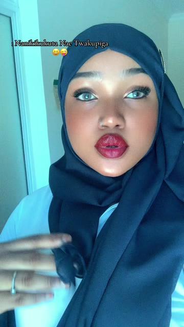 @QUEENOFEAST👑