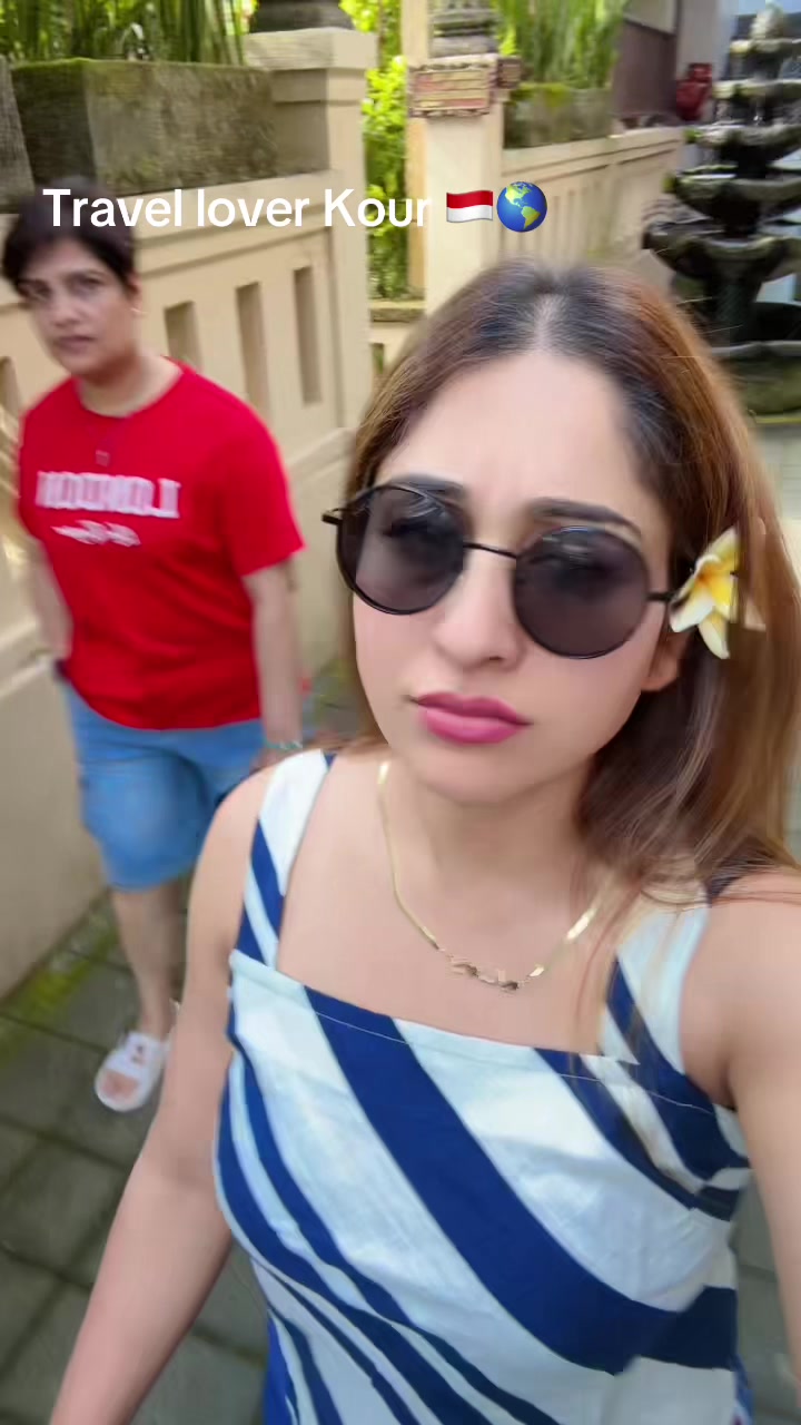 @kourontour