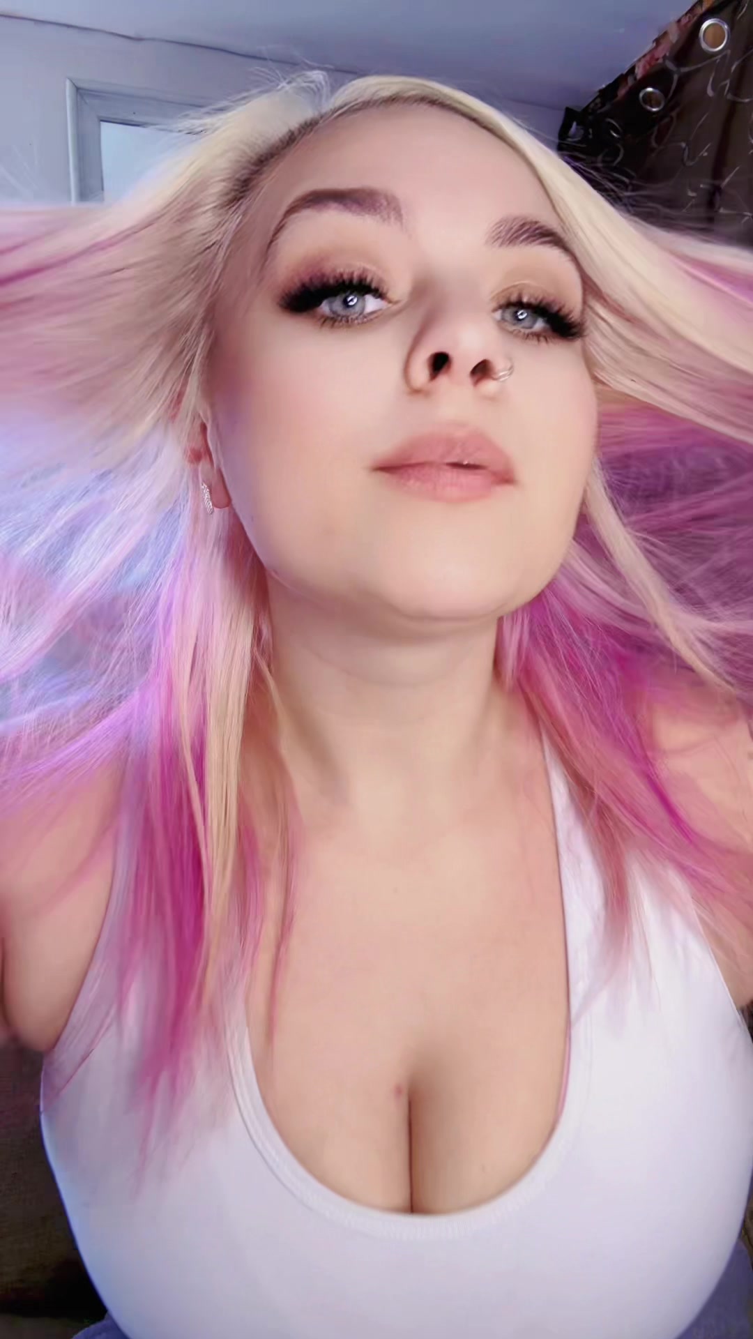 @alora_rosex