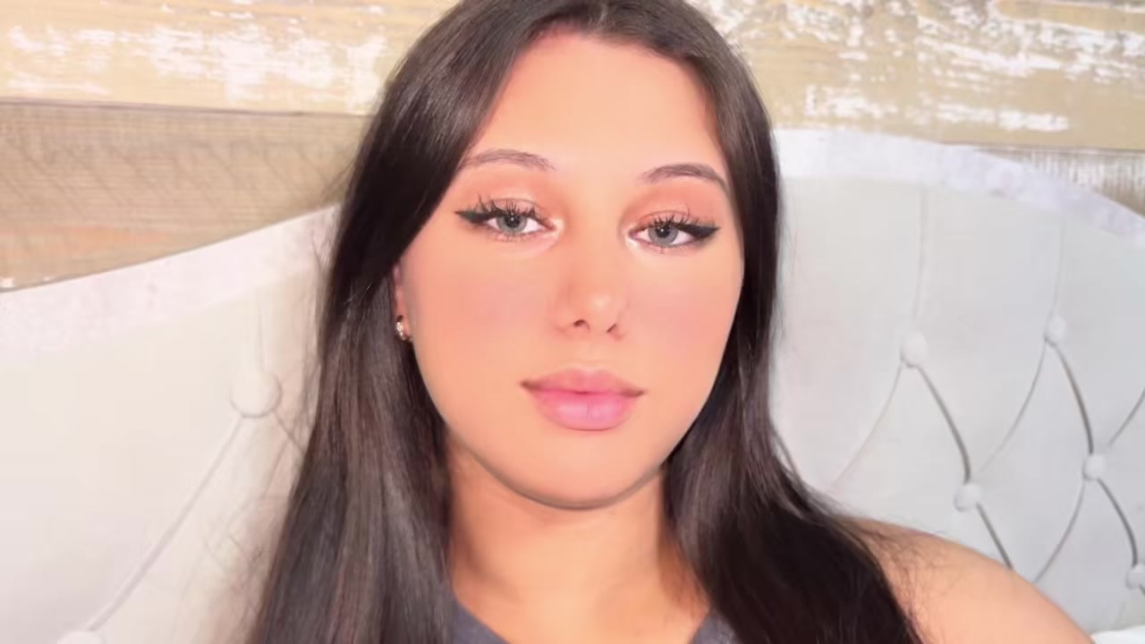 @_brunette_