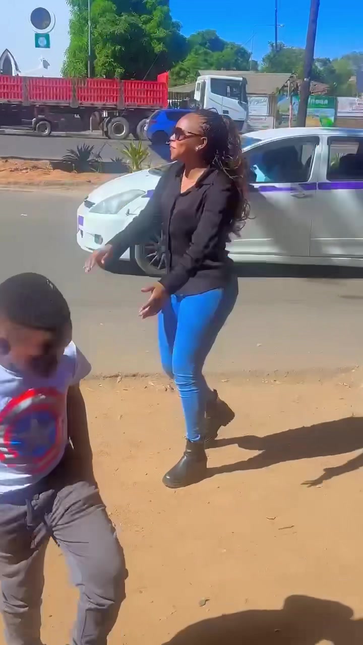 @kizzyzimba