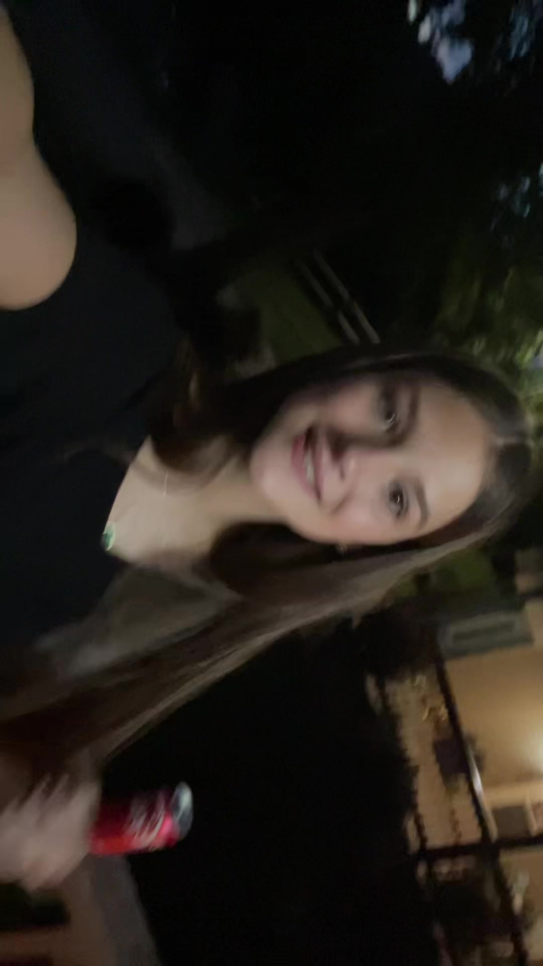 @Bella