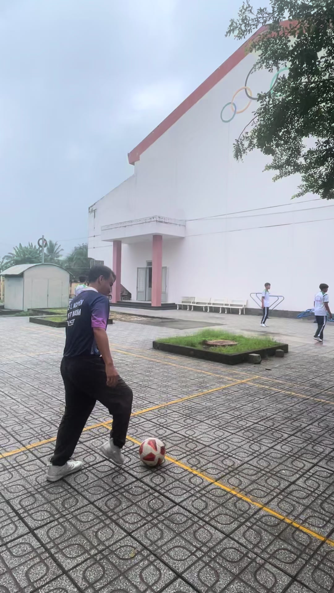 @Thầy Tân Sports