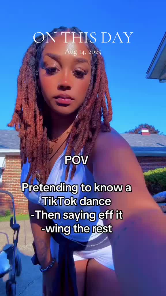 @Ele Simone /Ele_Locs