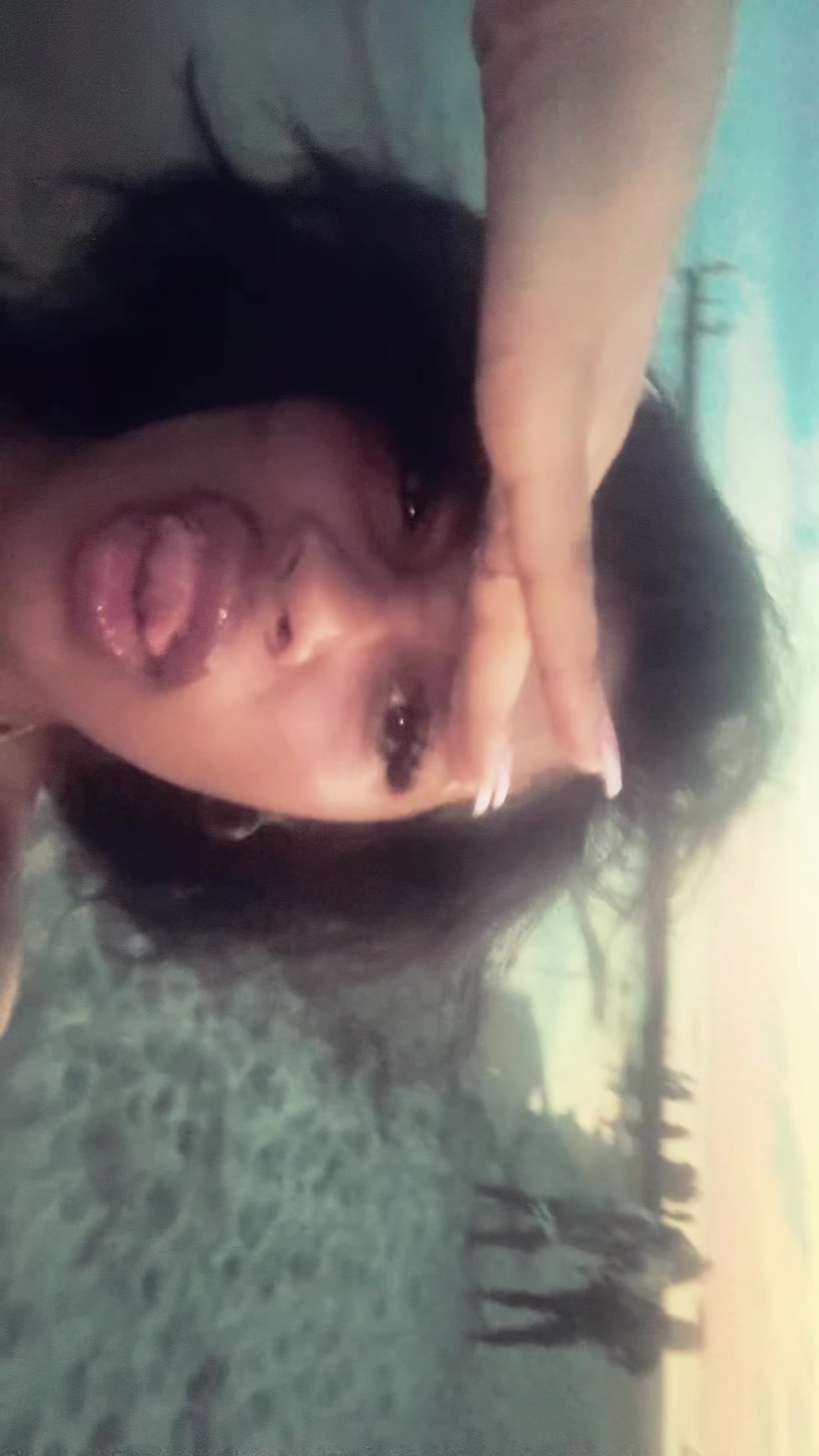 @myaalavonne