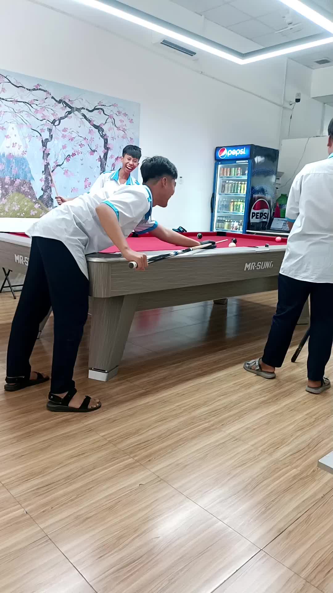 @lúc lanh lúc khờ