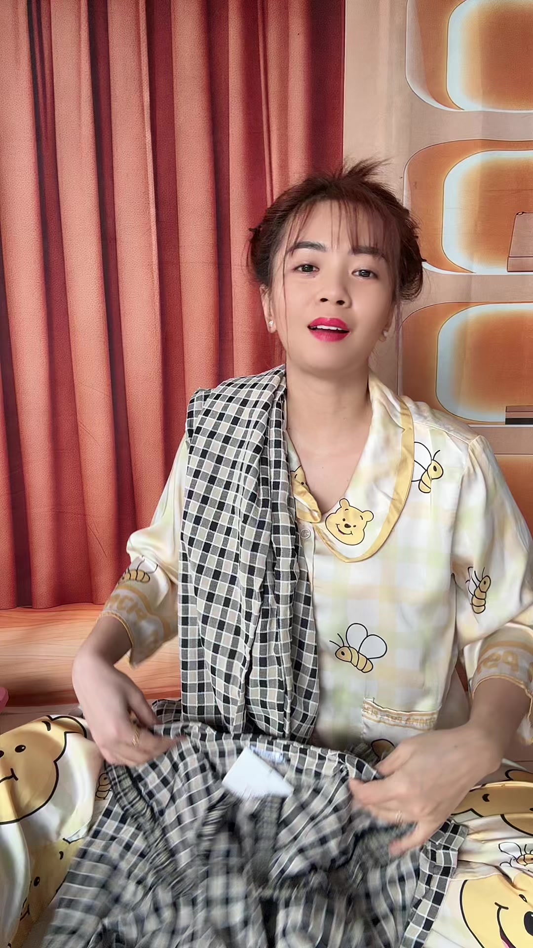 @Em Cẩm N&egrave;