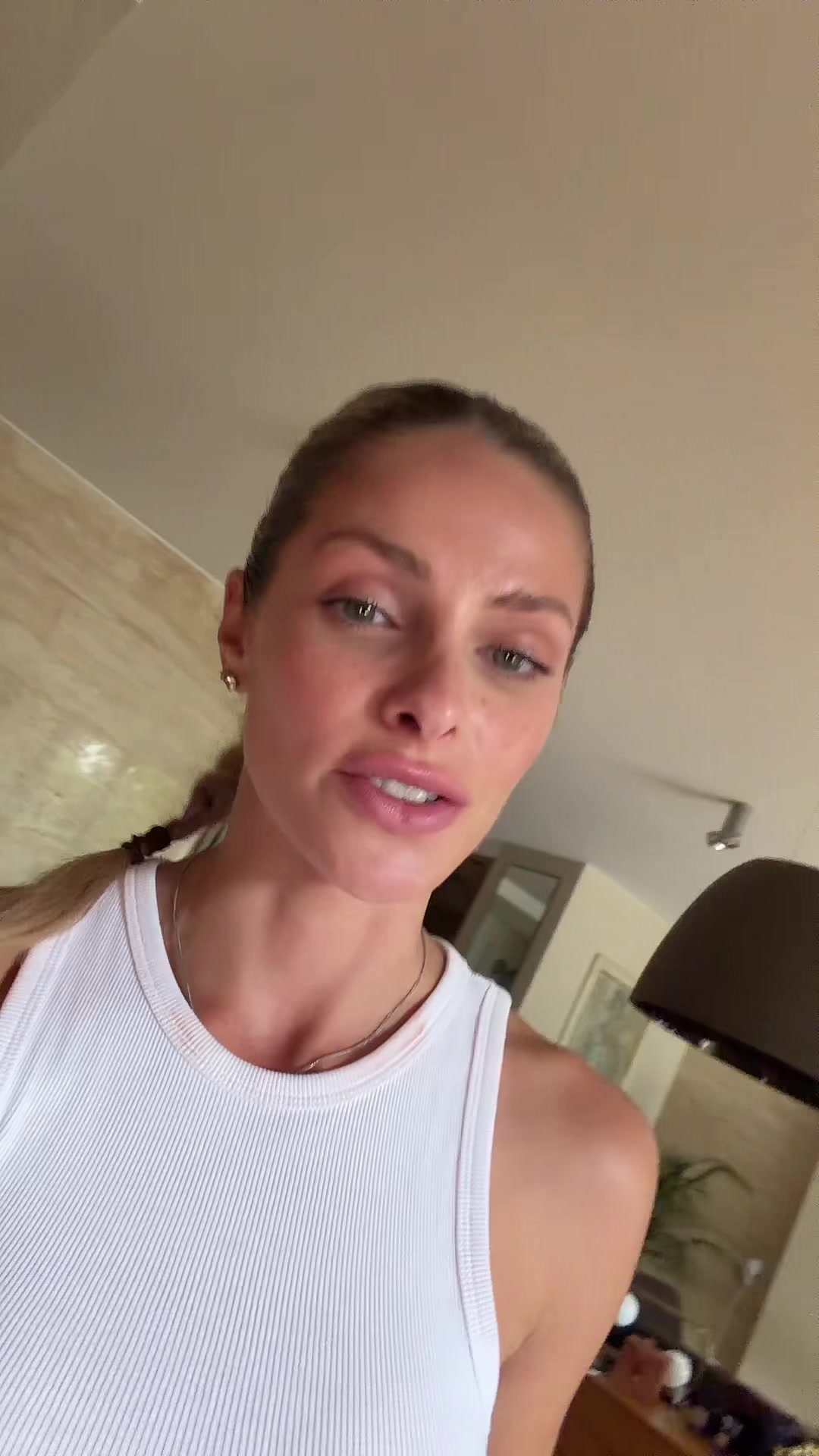 @AnnaMaria