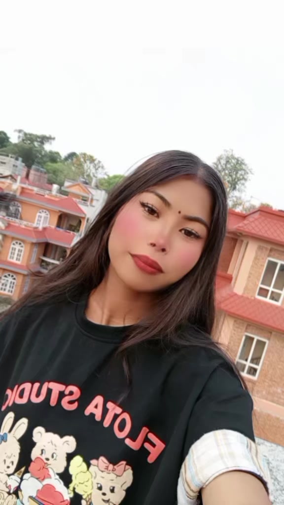 @Radha💦✨
