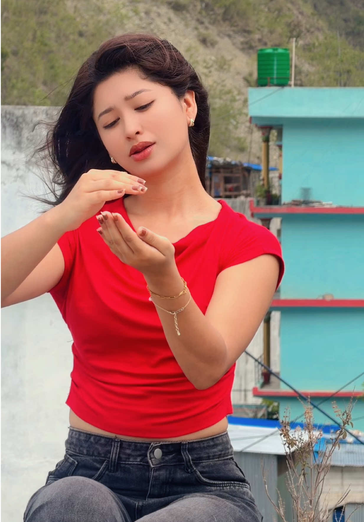 @Dipa shahi 🕊️