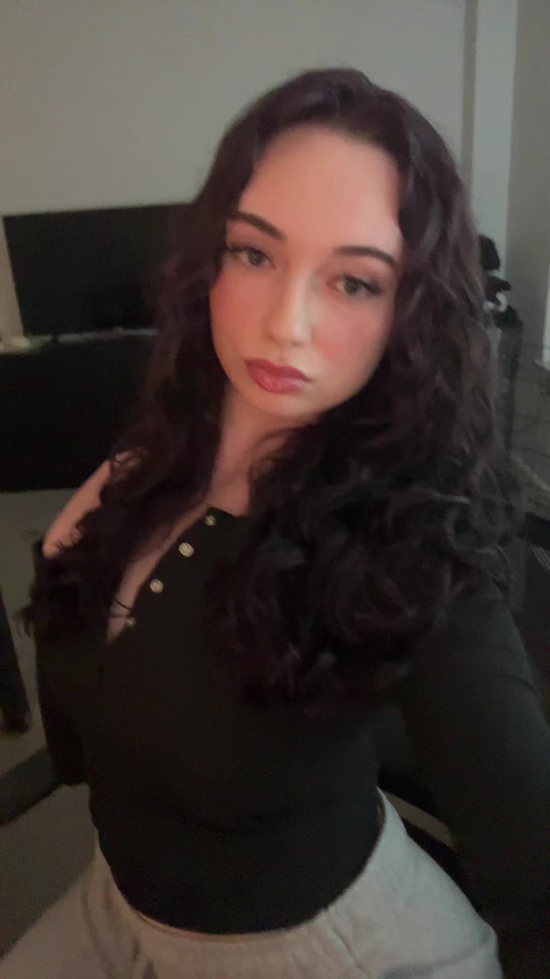 @laurennveronica