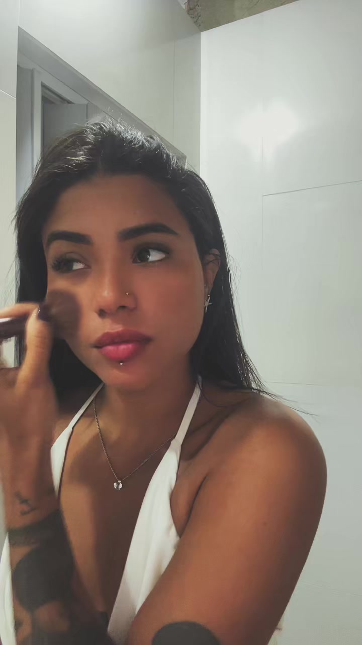 @naomechamohanna