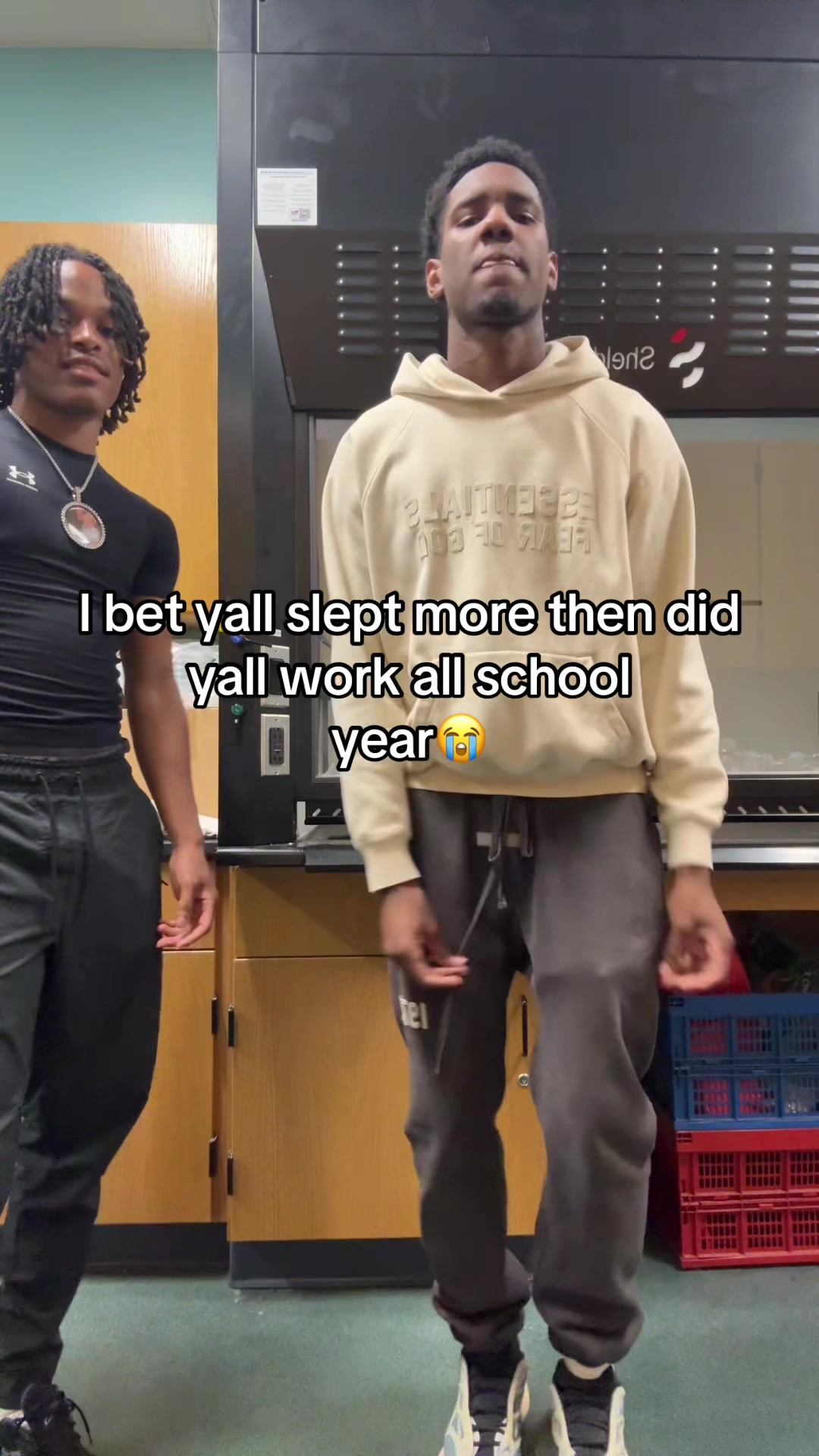 @Mel🌍