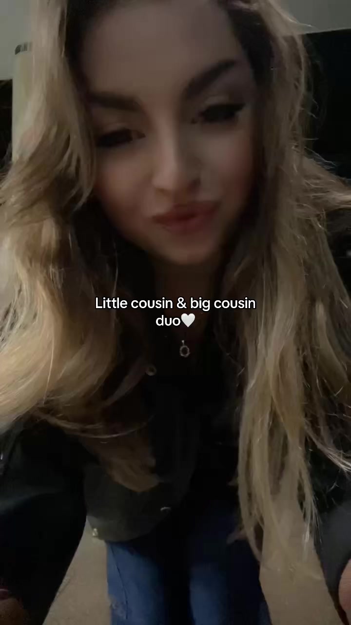 @🦦