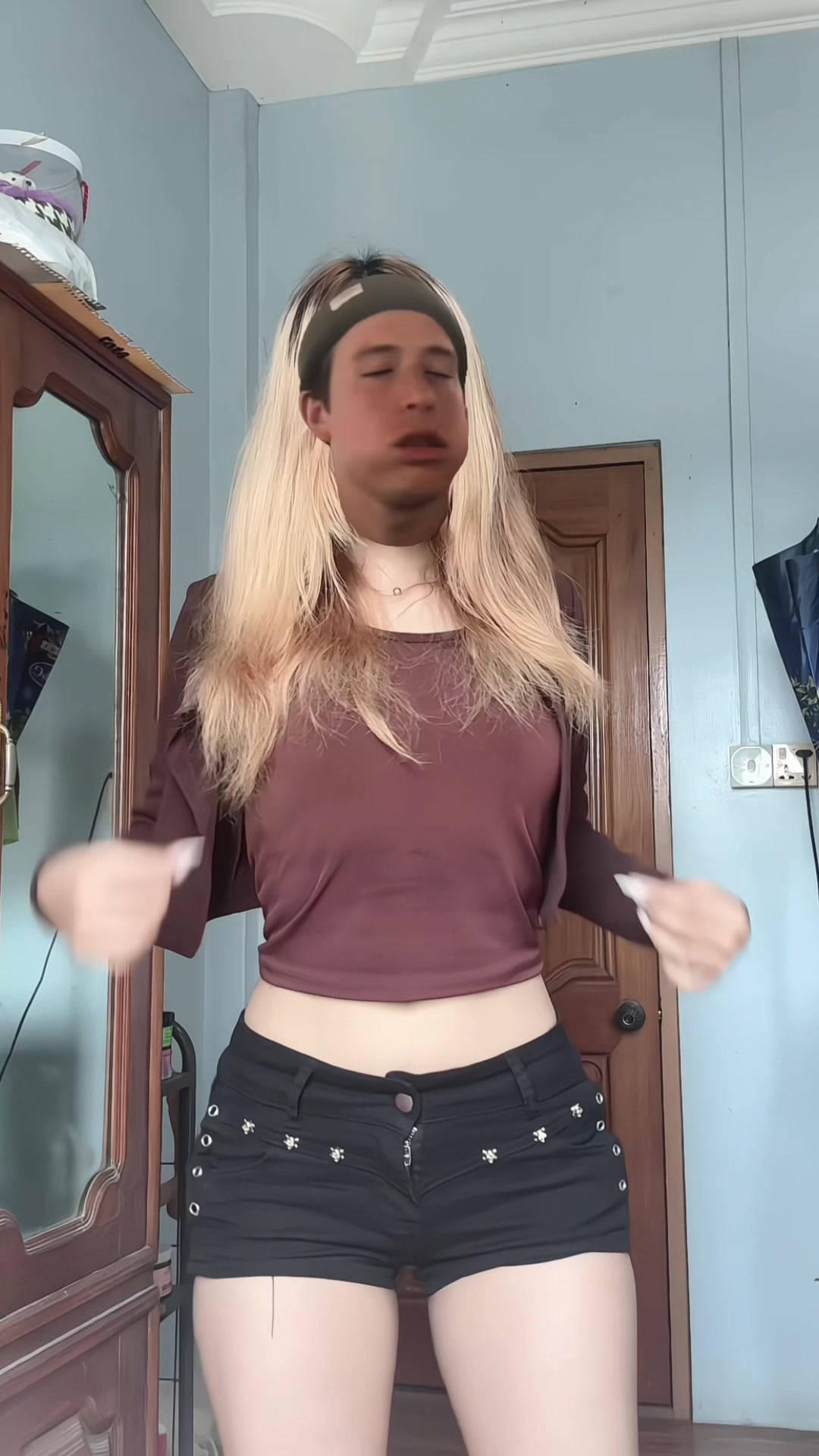@Akari🦦