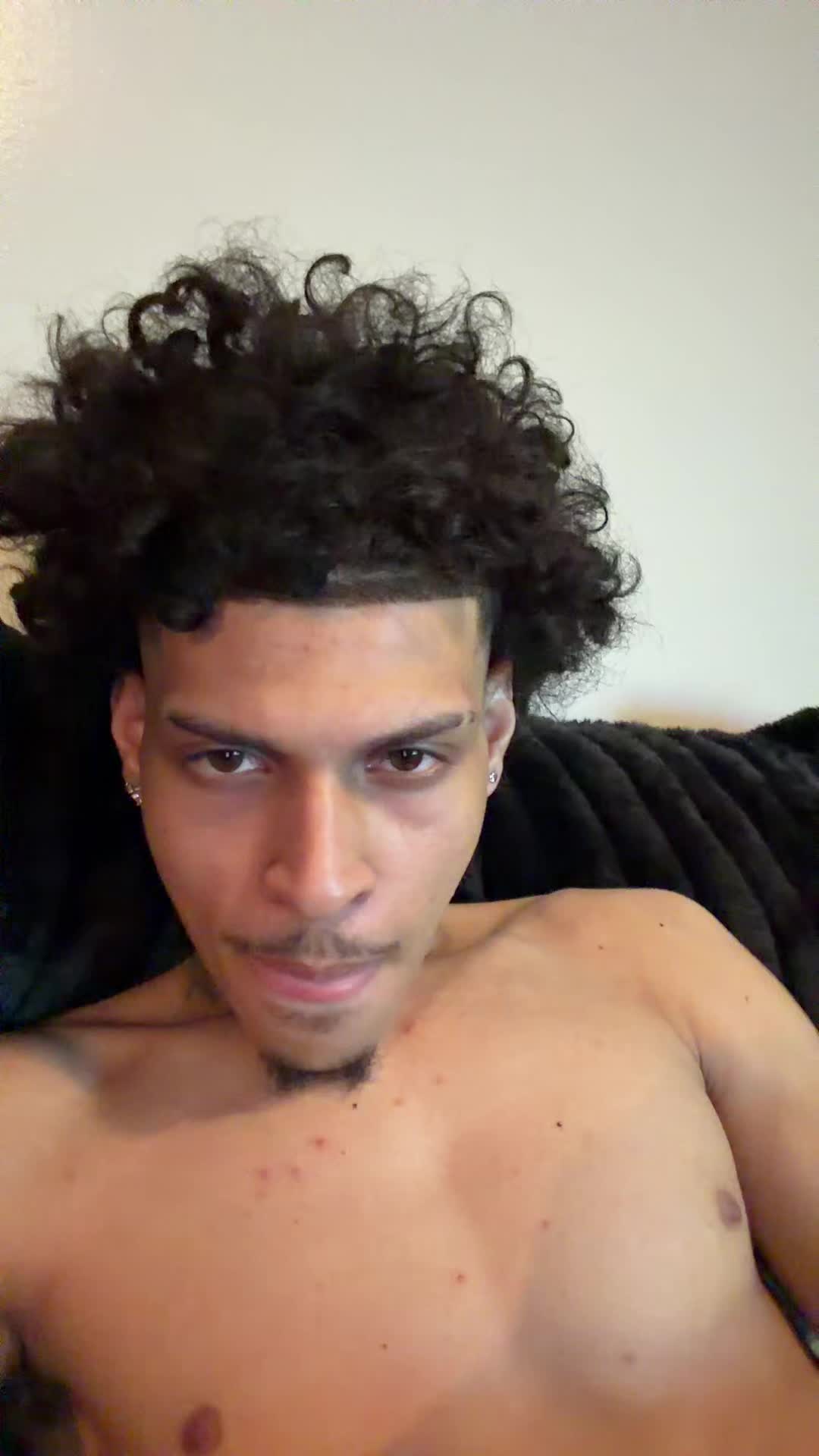 @Kenny&yuml;🧟&zwj;♂️