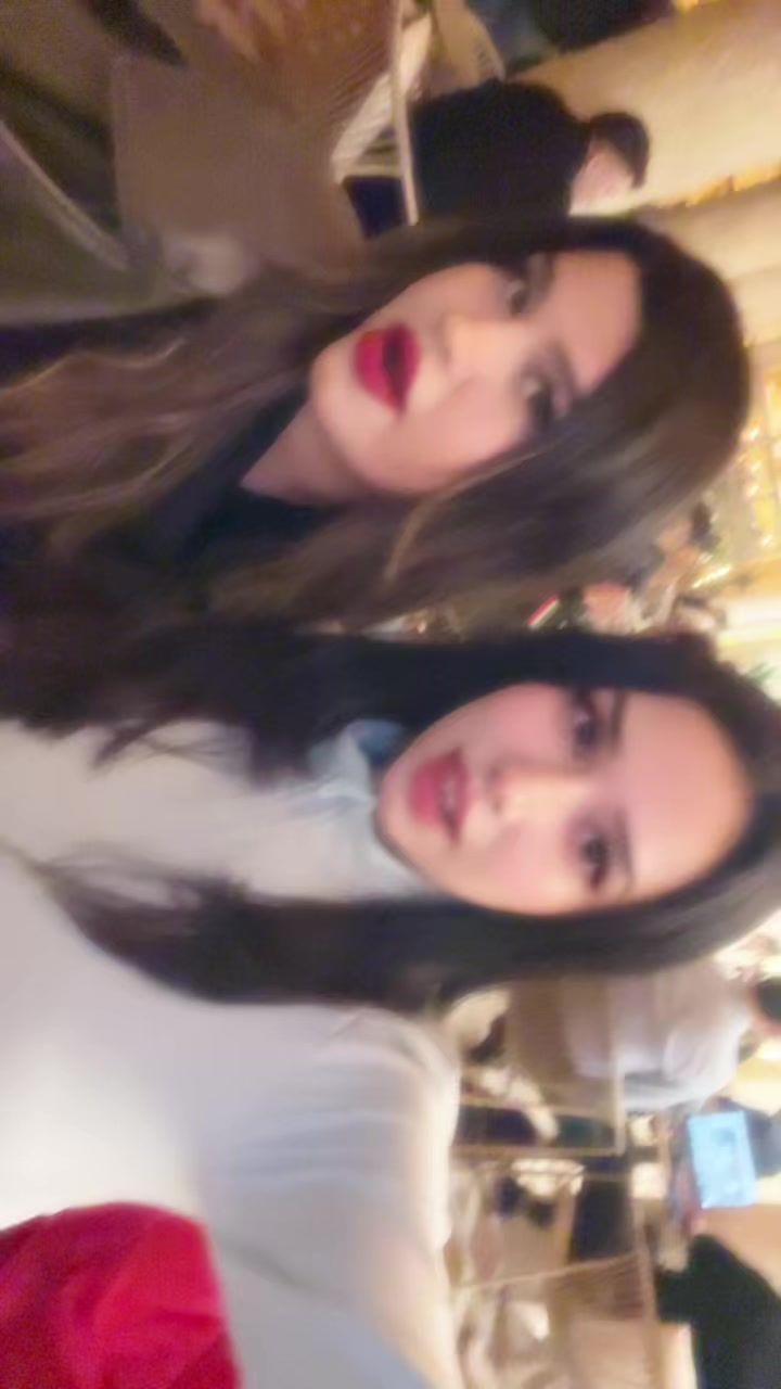 @Zeyzey