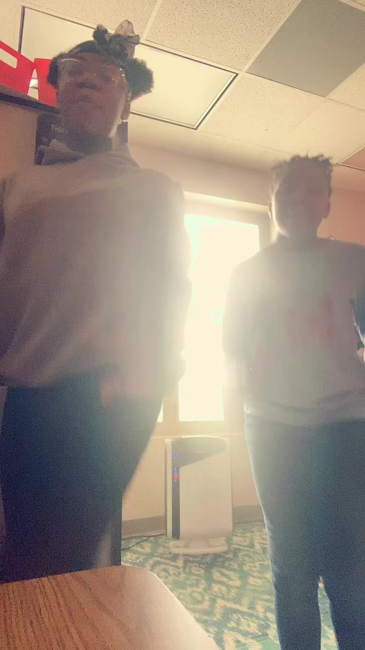 @🧌.