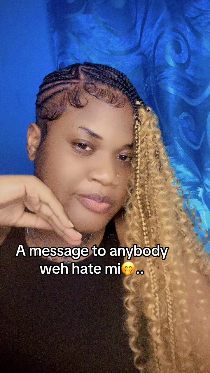 @Shaniiᥫ᭡🥹.