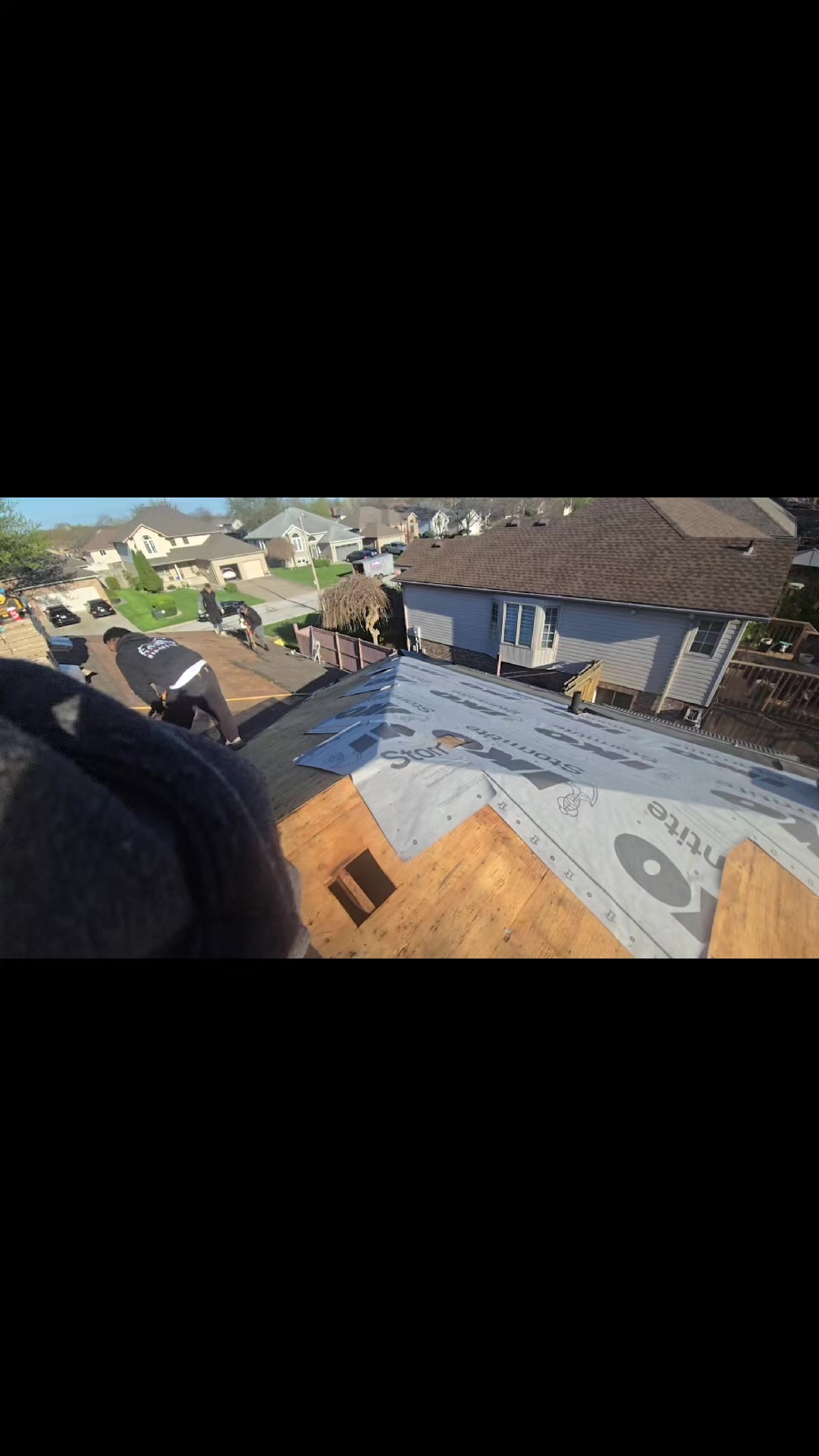 @DirtyRoofersUnion