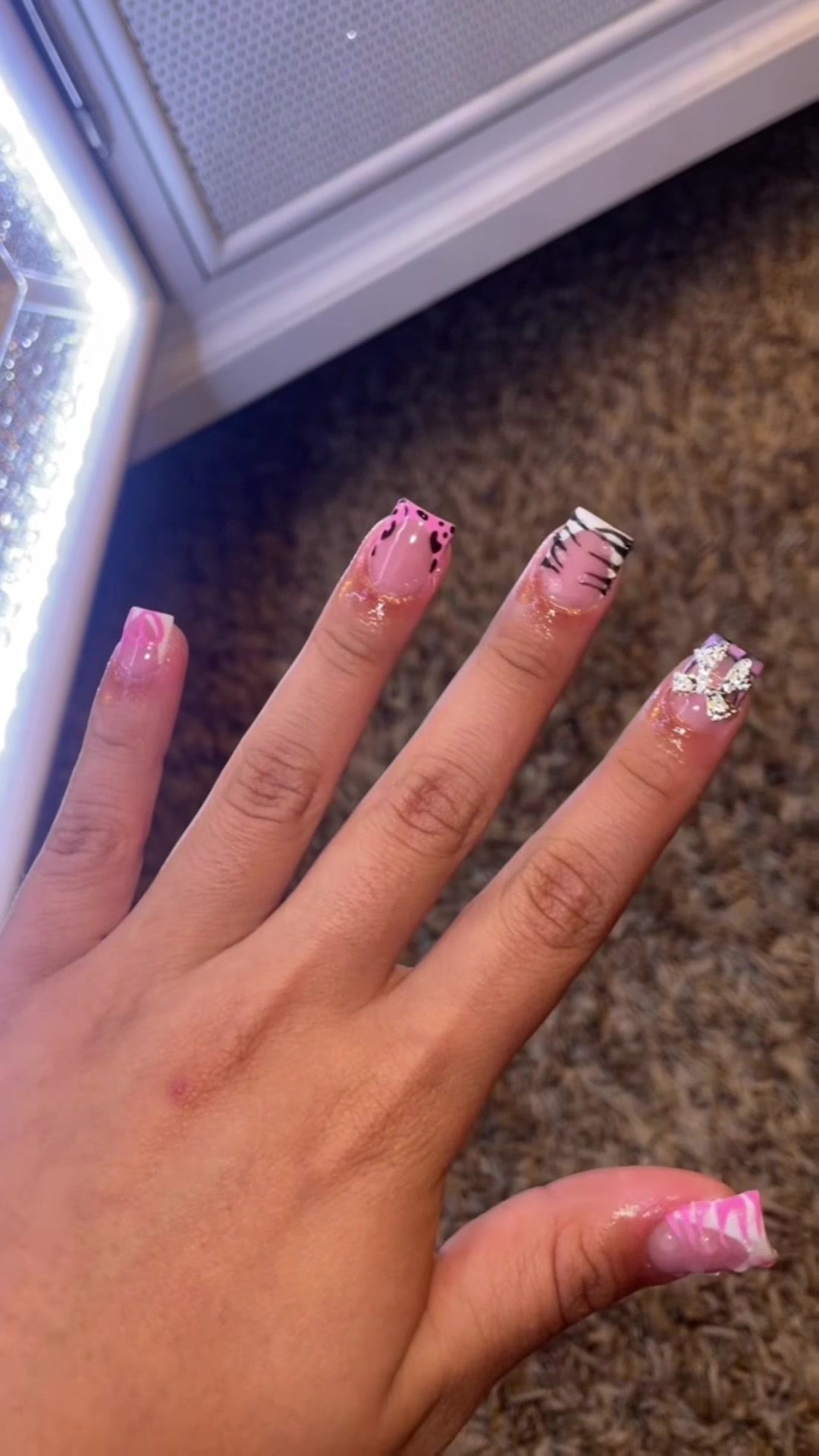 @𝐚𝐧𝐠𝐞𝐥𝐥