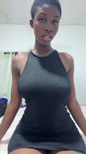 @AFROSEXXY
