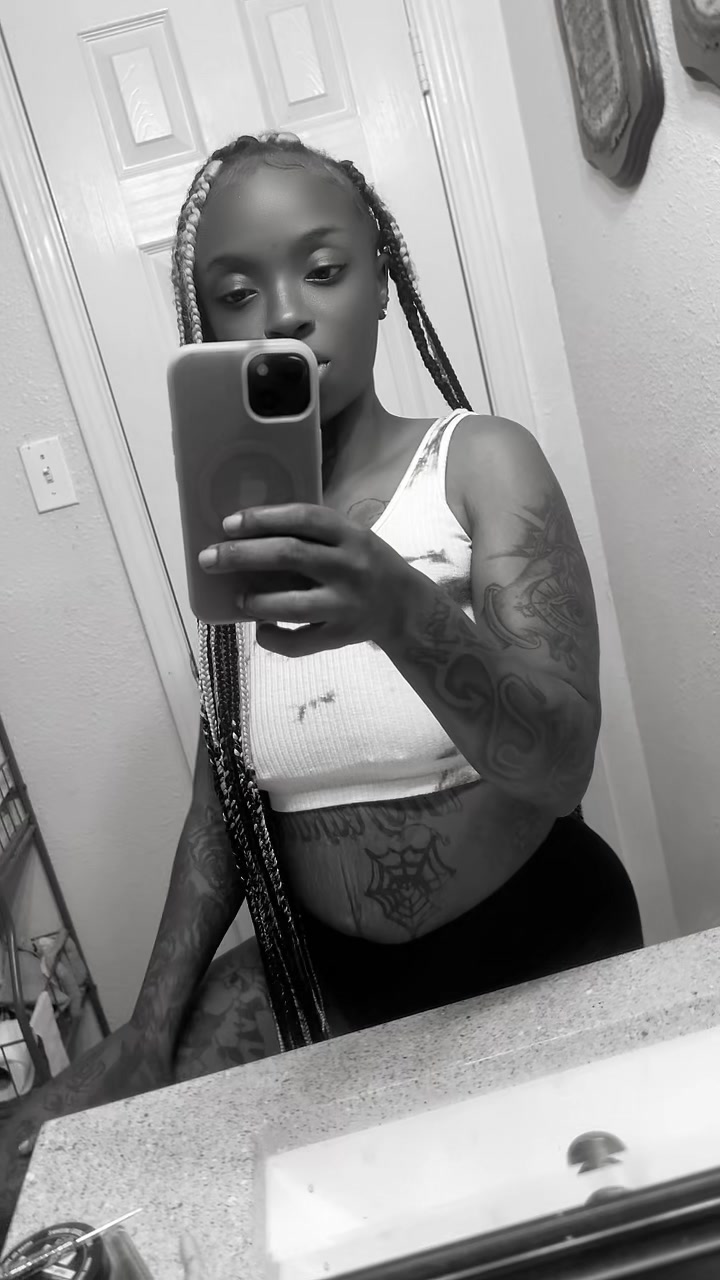@PR3TTYFACE_DEE