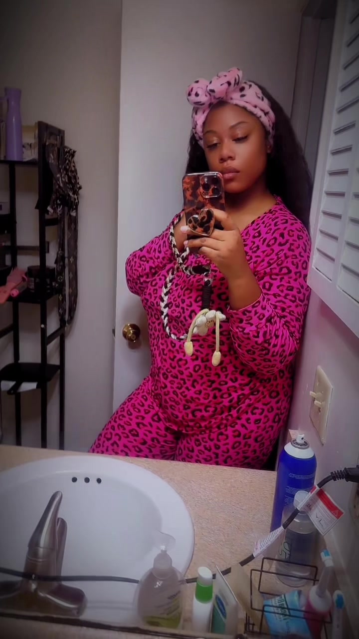 @ThereSH3go✨