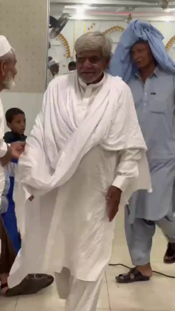 @🦁علی  سرکار🦁
