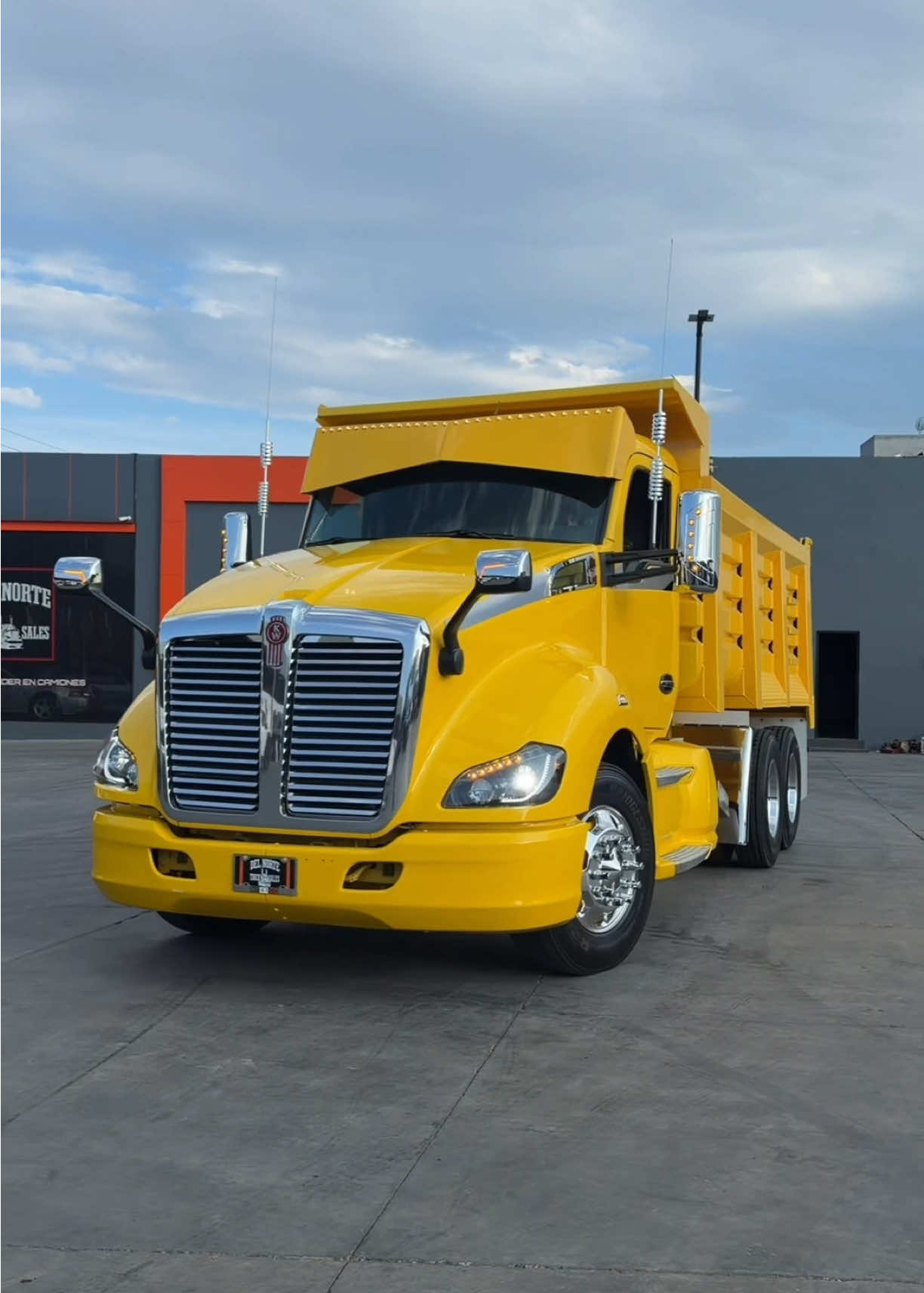 @TRUCKSALESDELNORTE