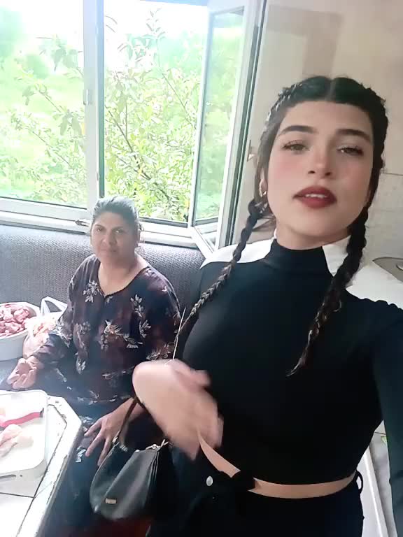 @🖤embiya🖤