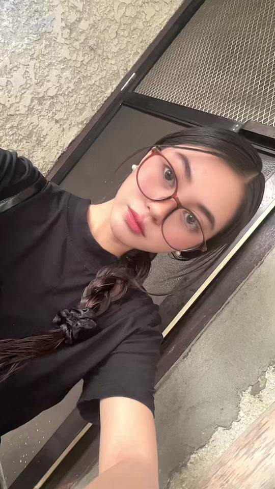 @lily
