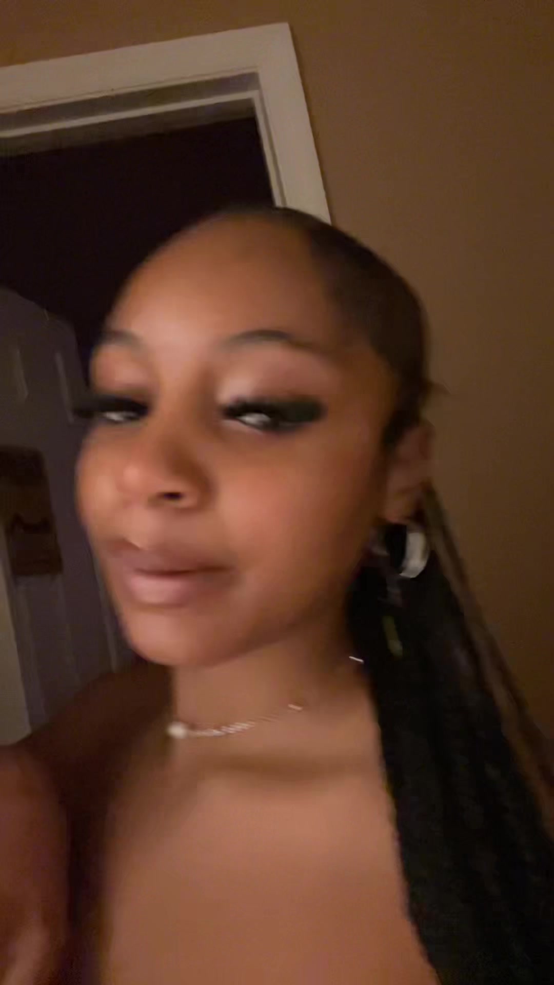 @ohshesrandom