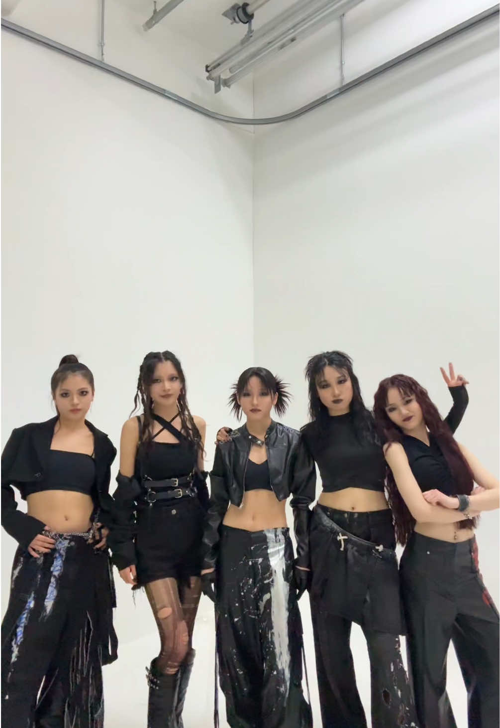 @HEROINE CIRCUS（ヒロインサーカス）