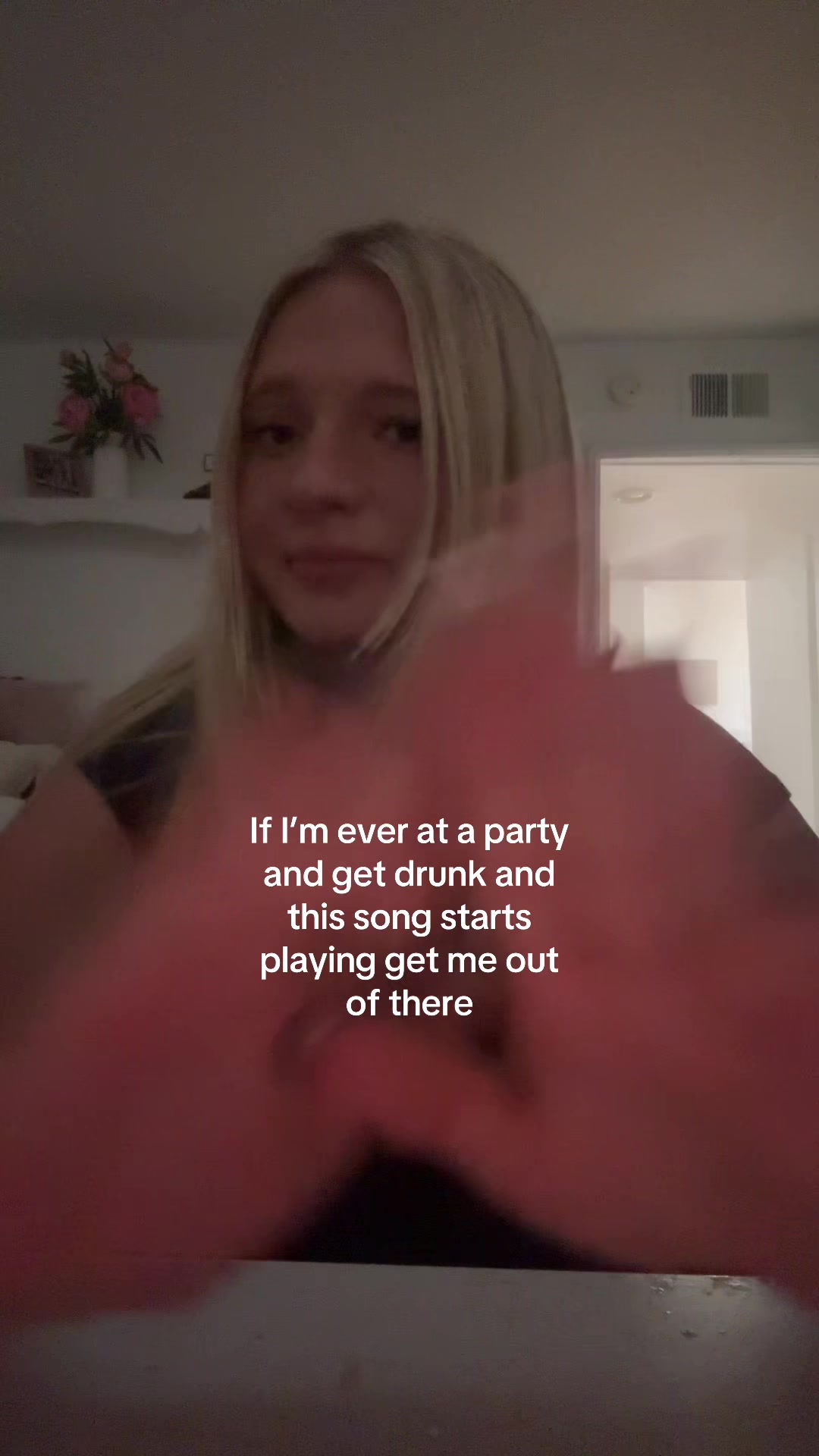 @charleeneske